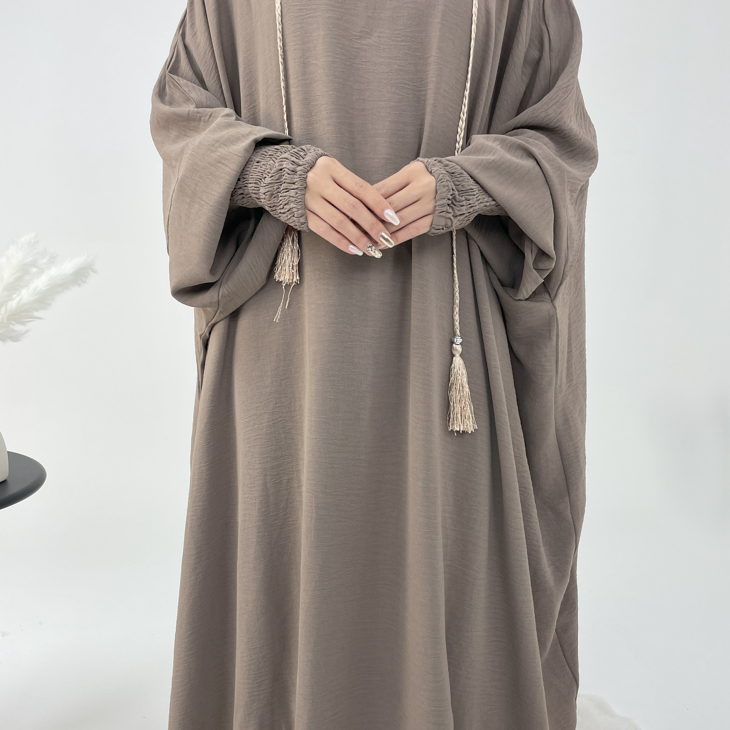 #CL52 Schlichtes Kapuzen-Abaya-Kleid | Legeres Maxi mit Kordelzug und gesmokten Bündchen ✦ CLFashionNew
