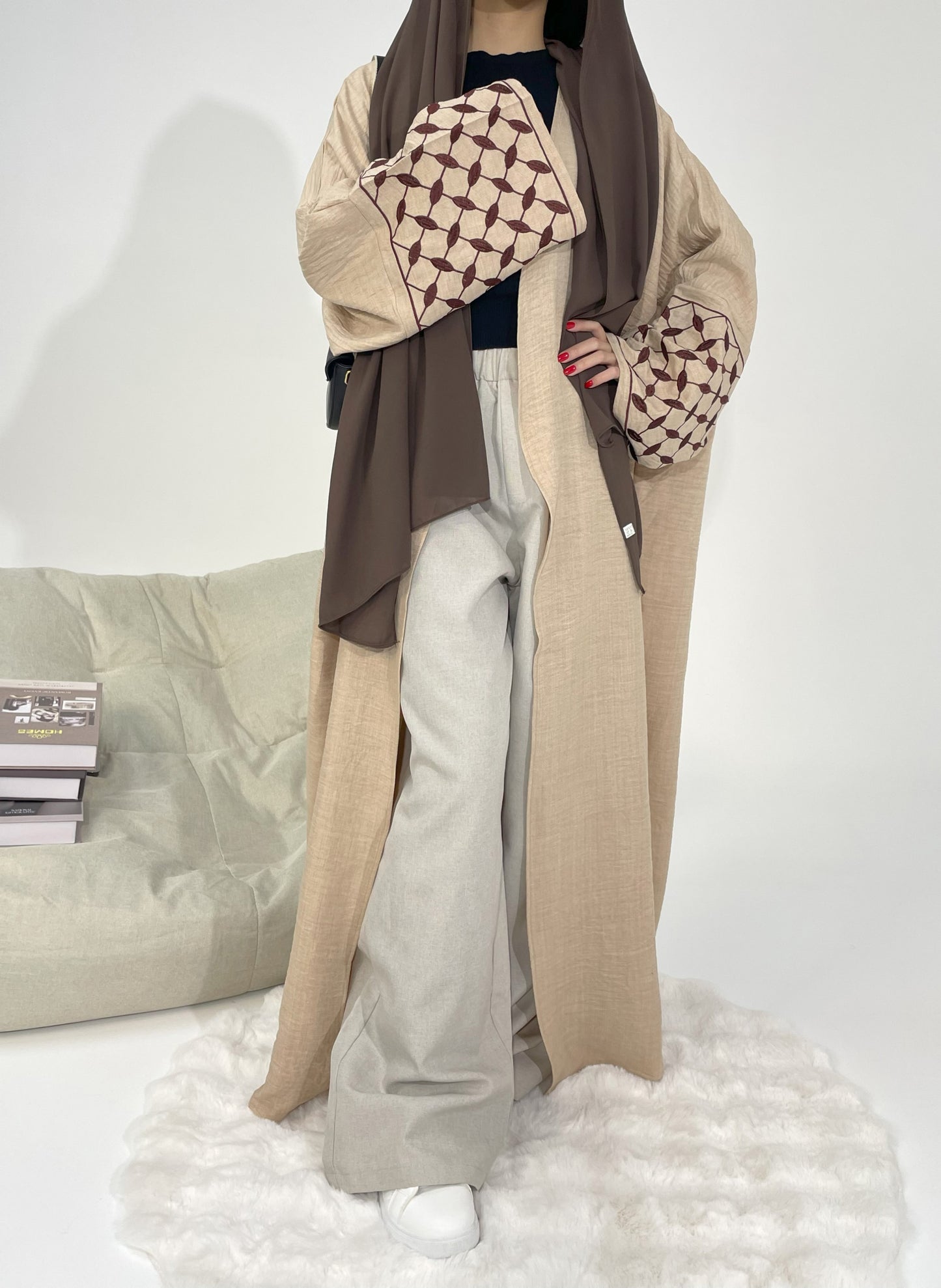 #CL47 Timeless V-Neck Abaya ✦ Embroidered Cuffs & Adjustable Belt for Multi-Occasion Modesty