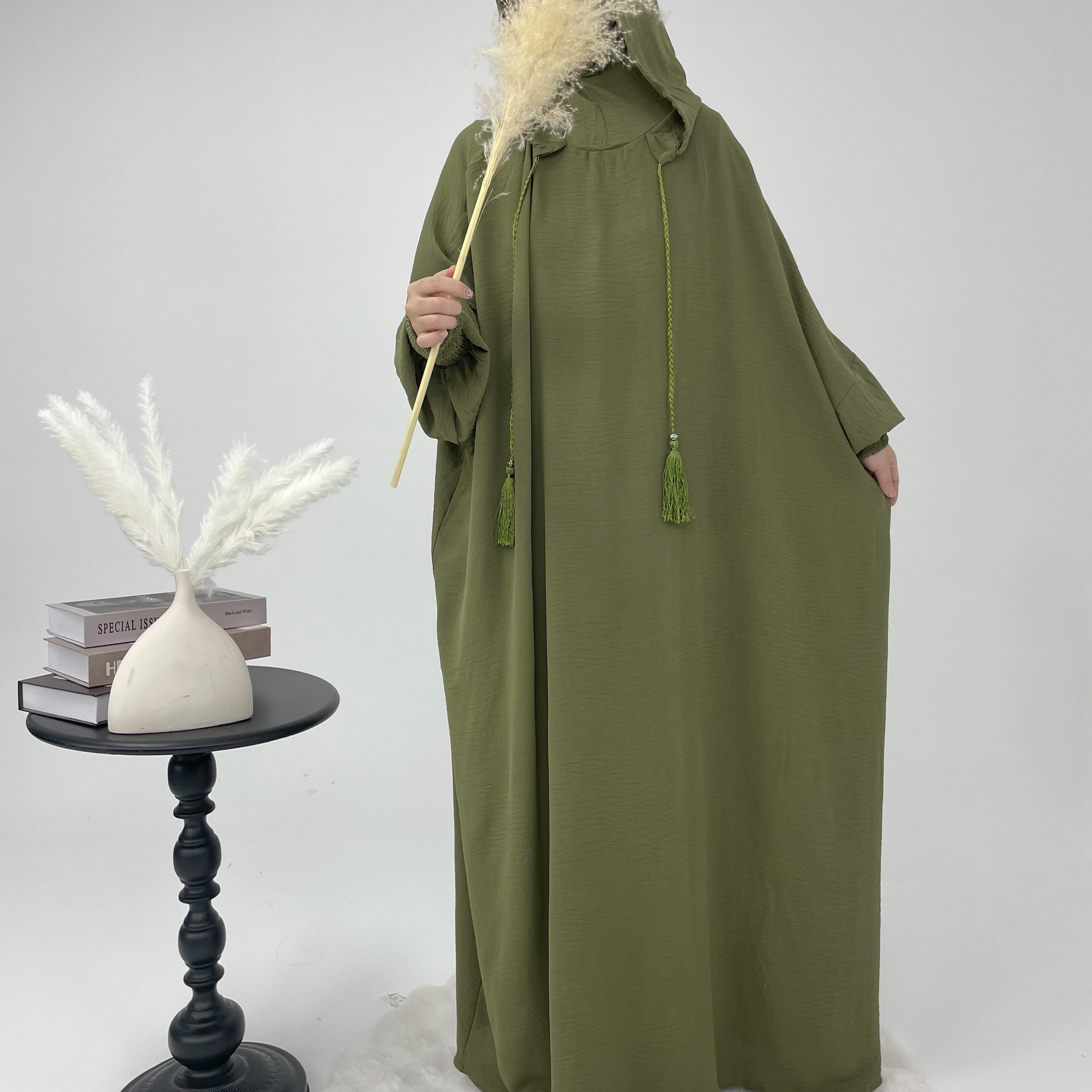#CL52 Schlichtes Kapuzen-Abaya-Kleid | Legeres Maxi mit Kordelzug und gesmokten Bündchen ✦ CLFashionNew