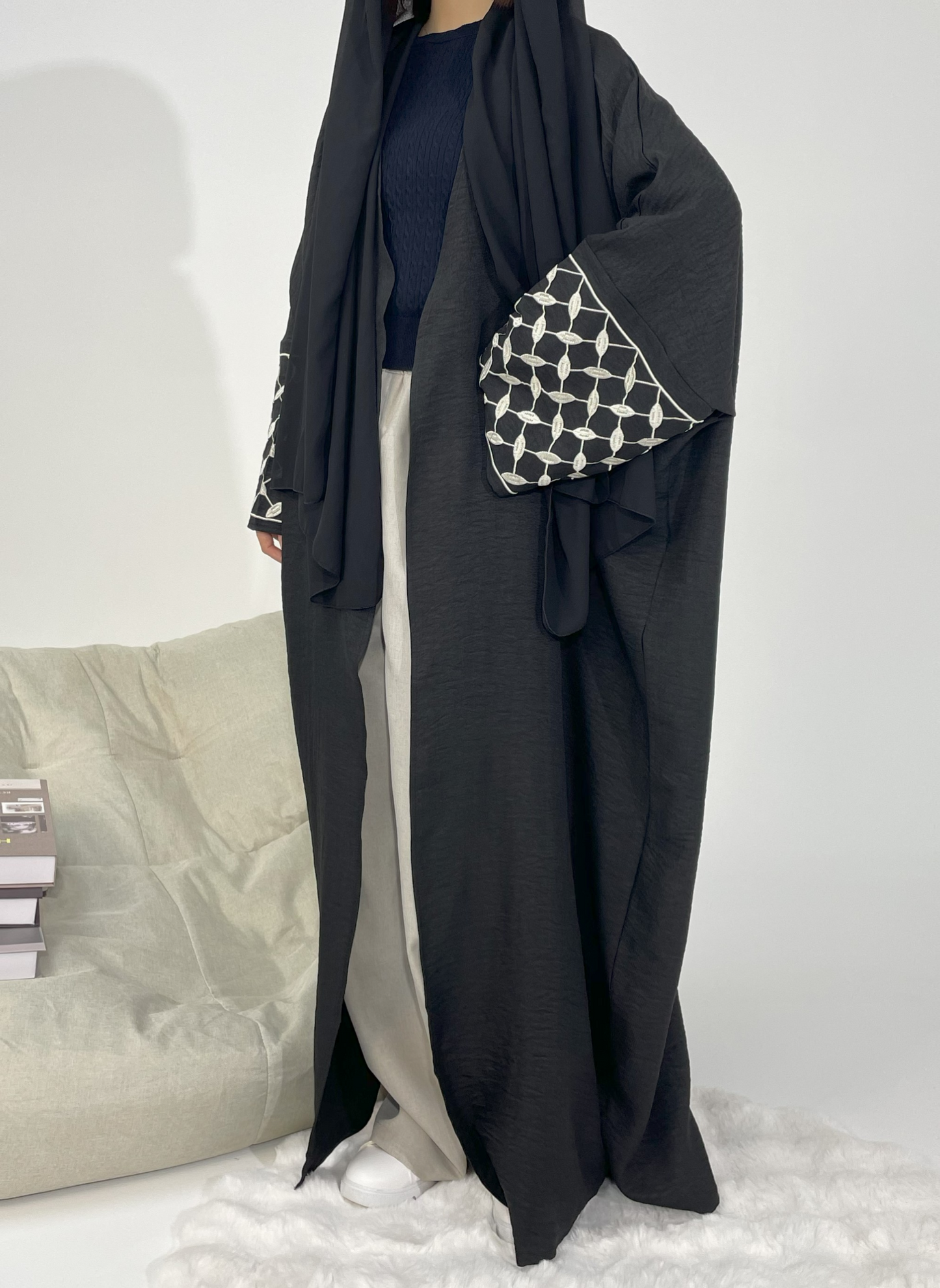 #CL47 Timeless V-Neck Abaya ✦ Embroidered Cuffs & Adjustable Belt for Multi-Occasion Modesty