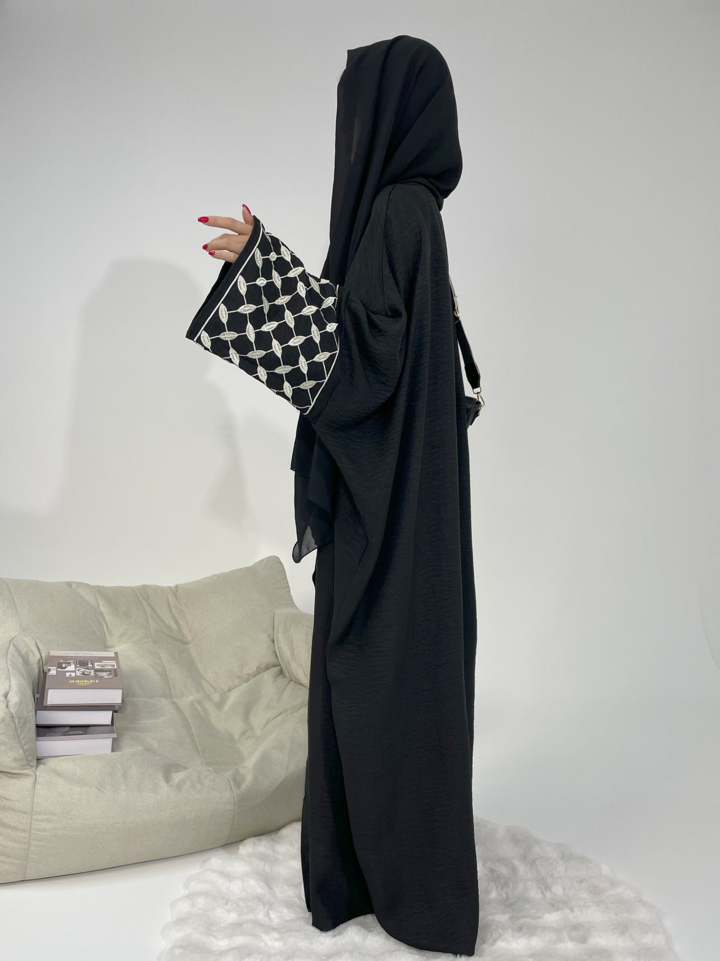 #CL47 Timeless V-Neck Abaya ✦ Embroidered Cuffs & Adjustable Belt for Multi-Occasion Modesty