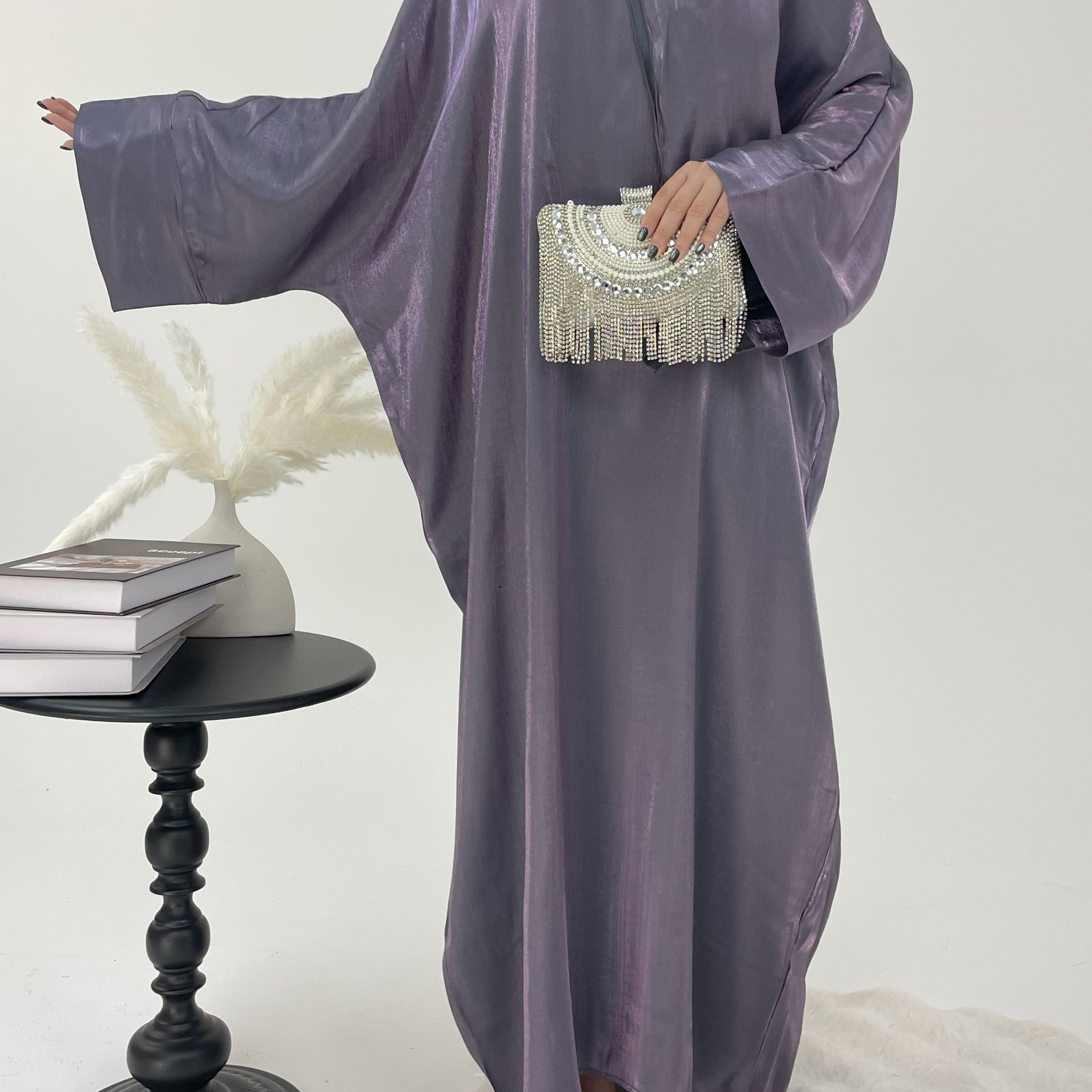 CL56 Leuchtende Batwing Abaya Kleid mit Hijab ✦ Ganzjahres-Kaftan in schillerndem Blau