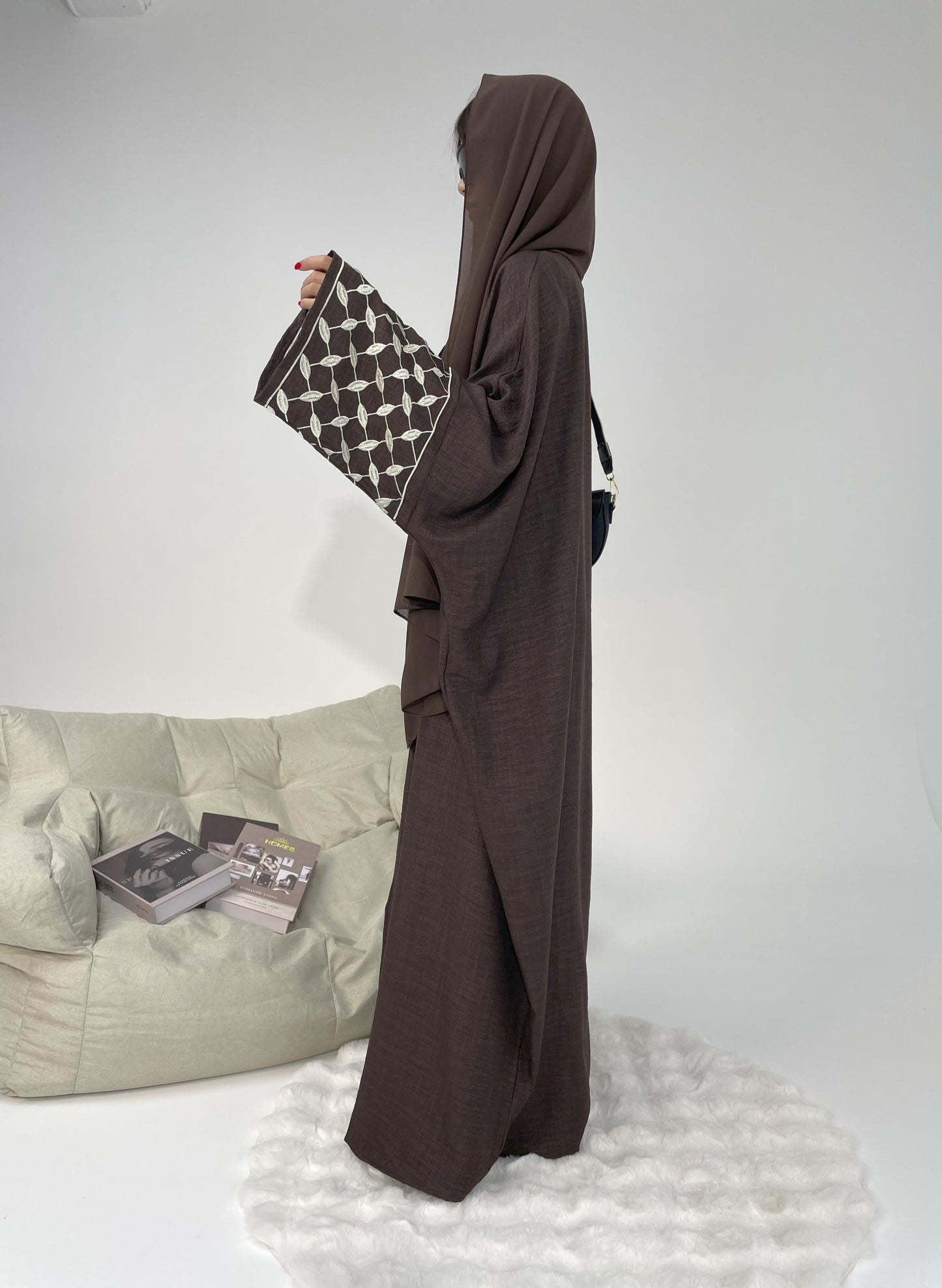 #CL47 Timeless V-Neck Abaya ✦ Embroidered Cuffs & Adjustable Belt for Multi-Occasion Modesty
