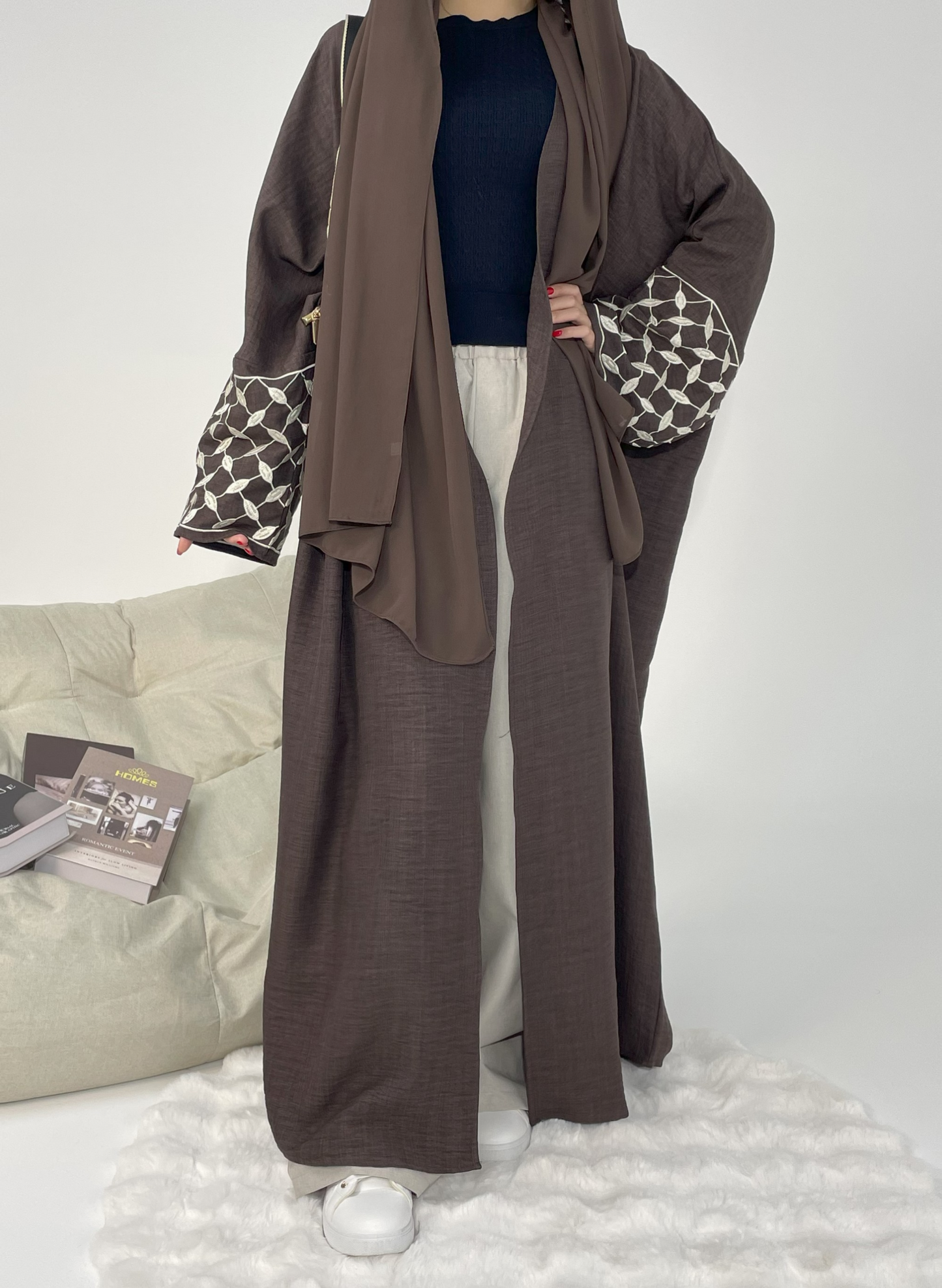 #CL47 Timeless V-Neck Abaya ✦ Embroidered Cuffs & Adjustable Belt for Multi-Occasion Modesty