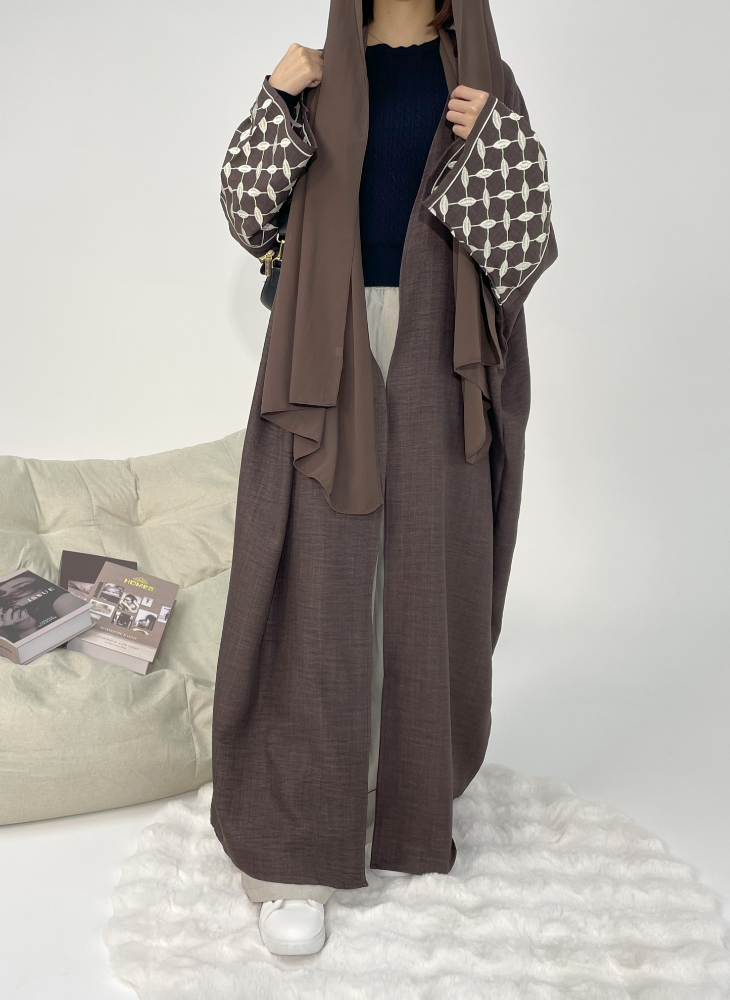 #CL47 Timeless V-Neck Abaya ✦ Embroidered Cuffs & Adjustable Belt for Multi-Occasion Modesty