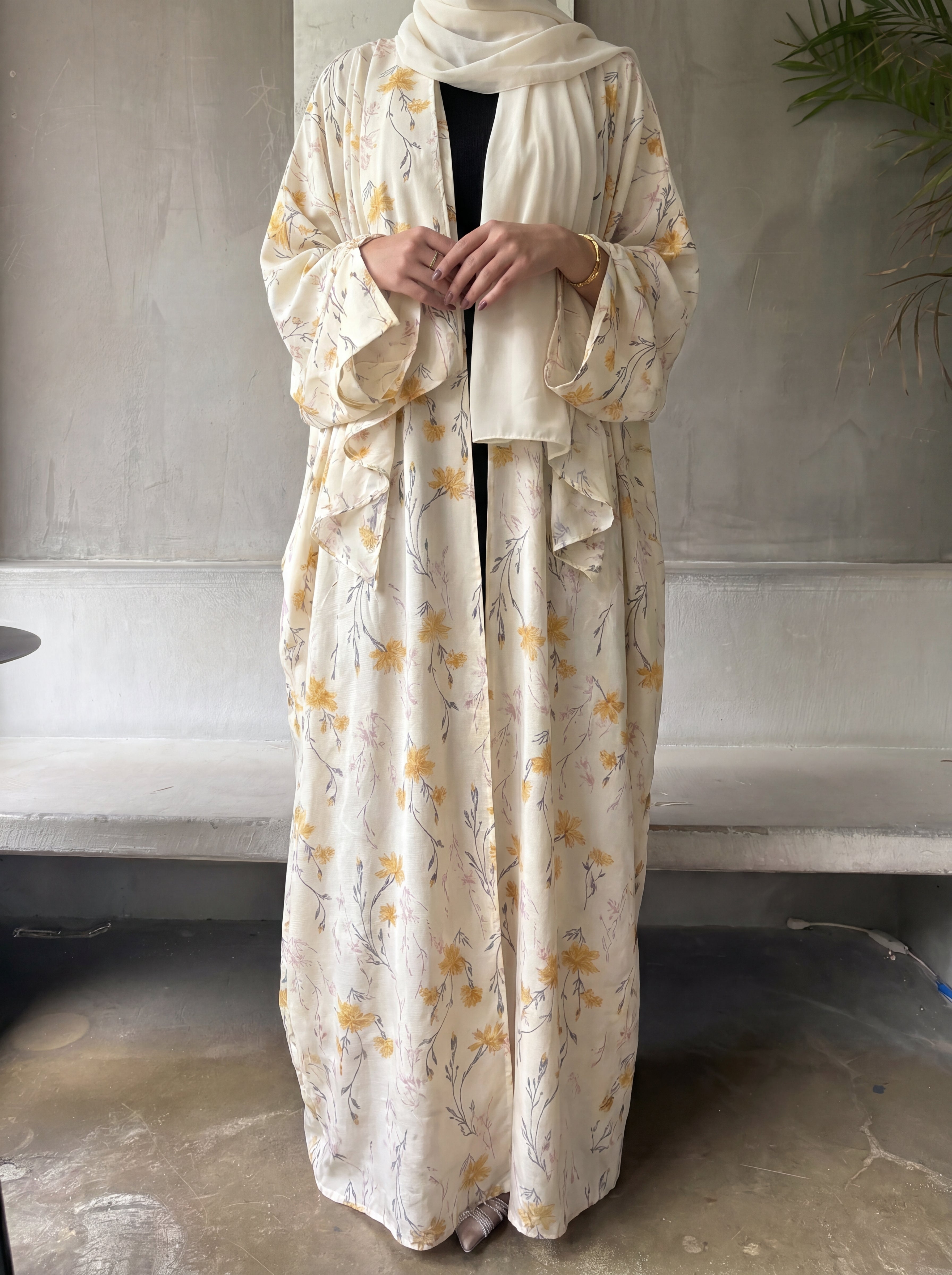 CL61 Exquisite bedruckte Abayas für muslimische Frauen – Schmetterlings-, Blumen- und Malereistile, Größen S – XL